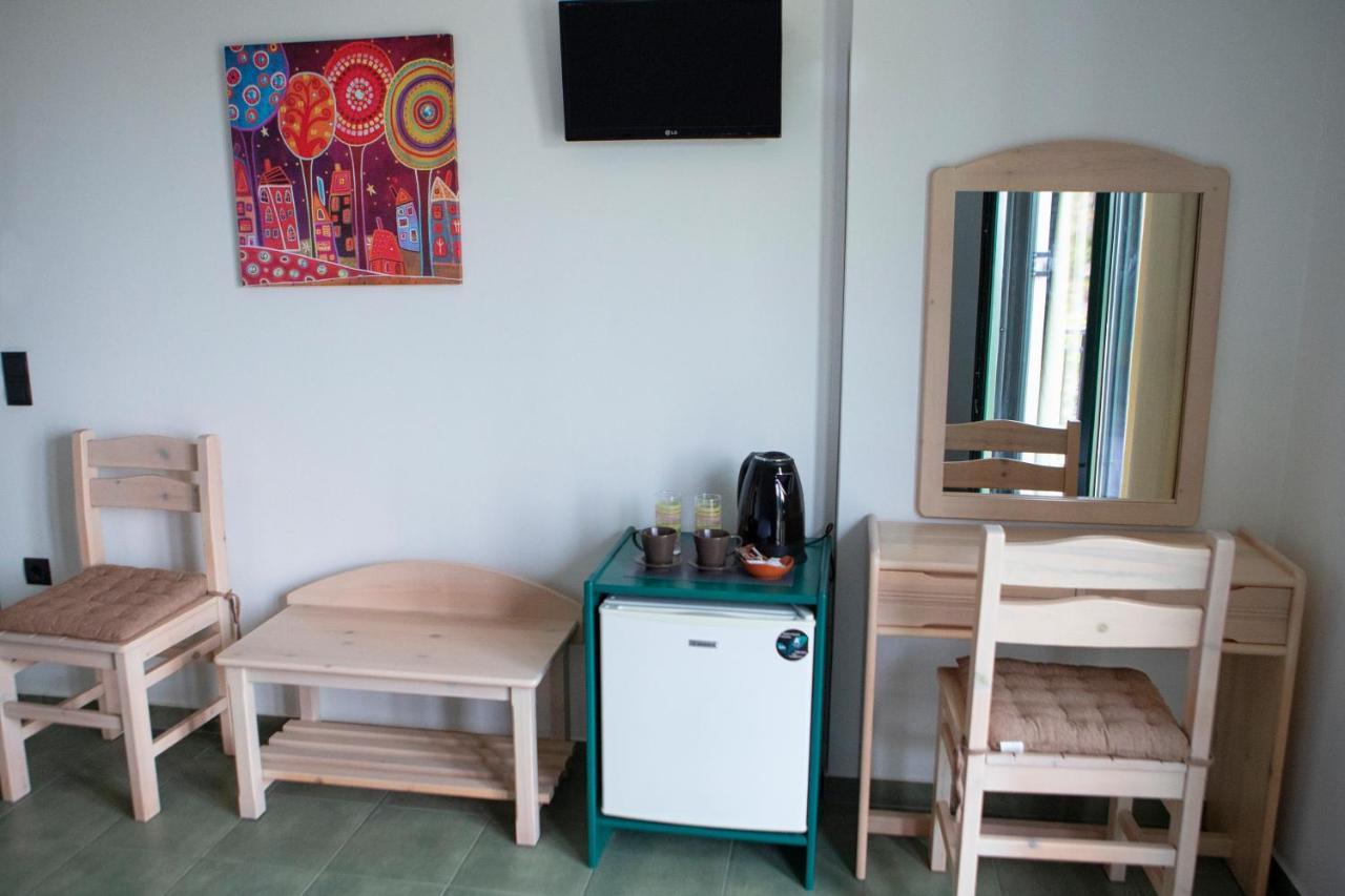 Raches  Eri Rooms To Let מראה חיצוני תמונה