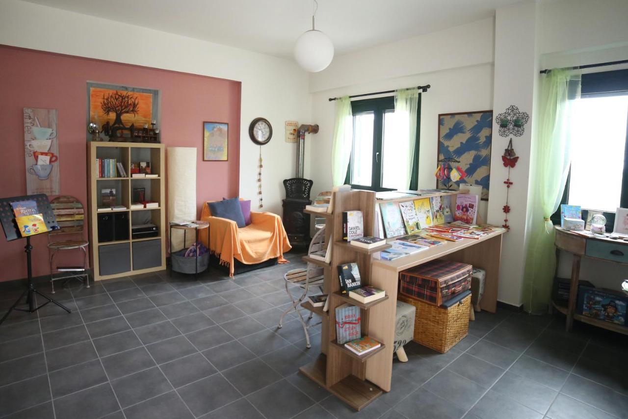 Raches  Eri Rooms To Let מראה חיצוני תמונה