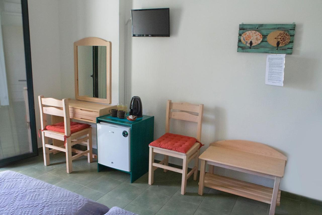 Raches  Eri Rooms To Let מראה חיצוני תמונה